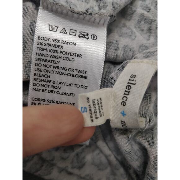 Urban Outfitters Gray Black Animal Leopard Surplice Faux Wrap Strappy Dress S - Picture 12 of 12